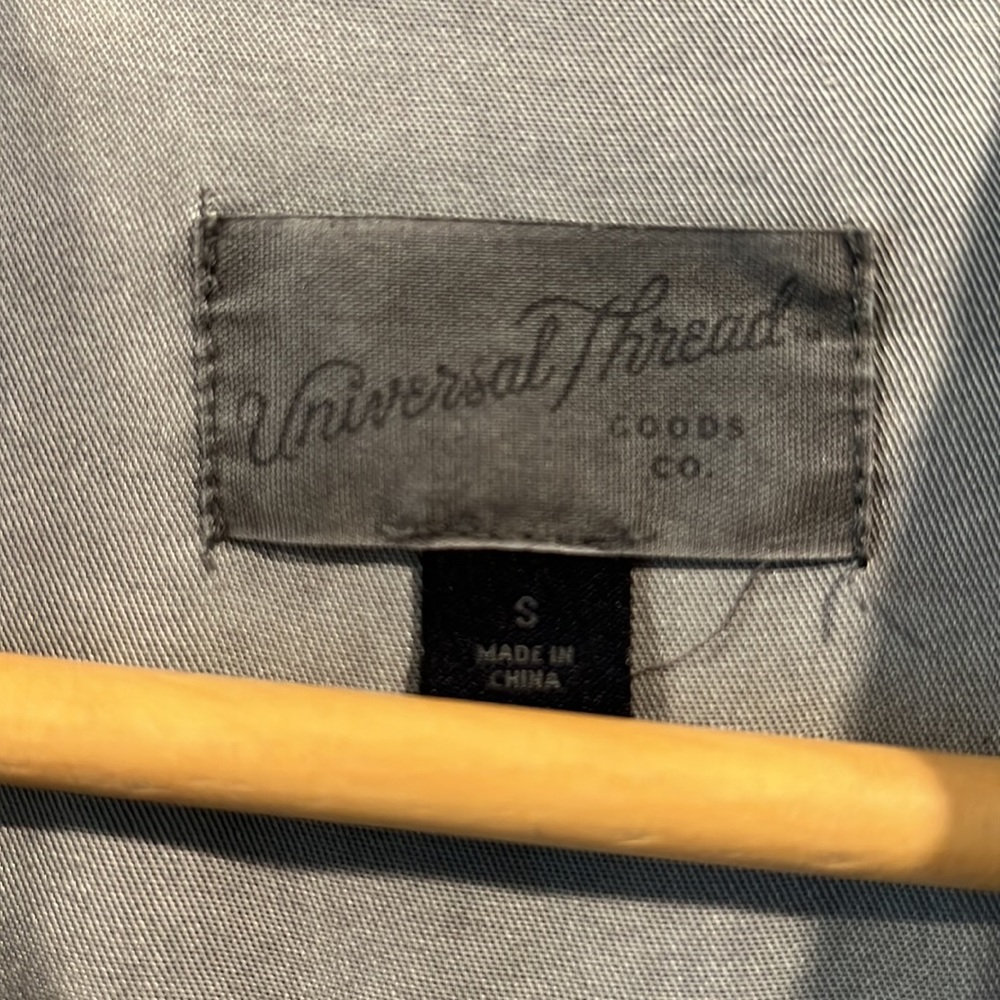 Universal Thread Grey/Green Button Down - image 3